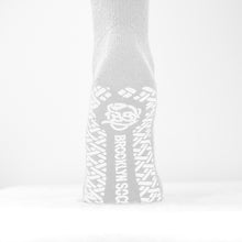 Load image into Gallery viewer, Men&#39;s Non-Skid Diabetic Cotton Quarter Socks with Non Binding Top (White) - 6 Pairs
